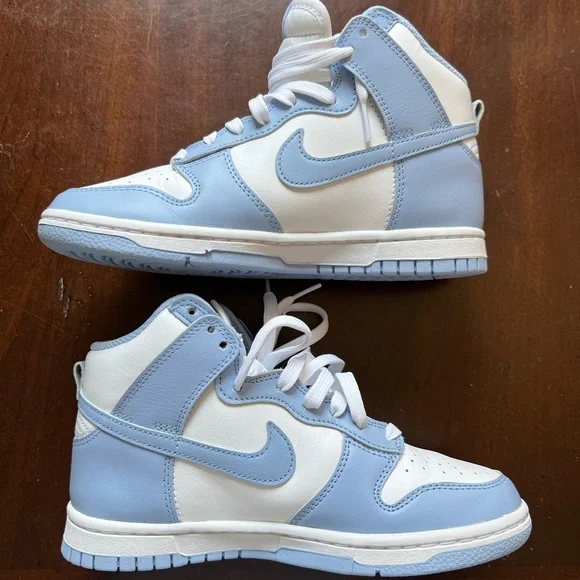 Excellent condition Nike Dunk High size 6 white/Aluminum - Picture 4 of 8